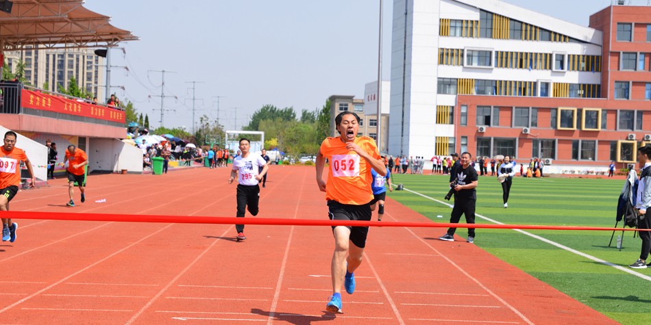 新华集团二〇一七年春季田径运动会隆重举行 第 4 张 新华集团二〇一七年春季田径运动会隆重举行 第 4 张
