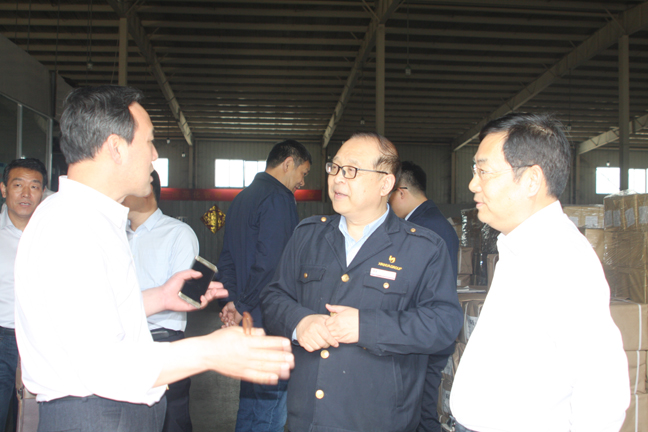 三门峡市国资委考察团来临沂新华考察调研 第 2 张 三门峡市国资委考察团来临沂新华考察调研 第 2 张