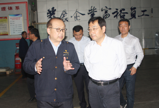 三门峡市国资委考察团来临沂新华考察调研 第 3 张 三门峡市国资委考察团来临沂新华考察调研 第 3 张