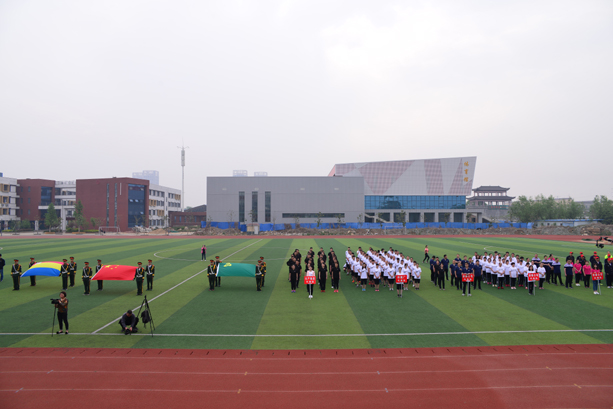 “团结拼搏,打造百年新华” 临沂新华二〇一八年春季田径运动会隆重举行 第 20 张 “团结拼搏,打造百年新华” 临沂新华二〇一八年春季田径运动会隆重举行 第 20 张